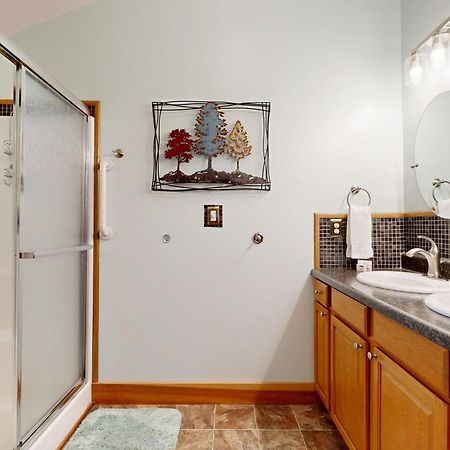 2 Bed 2 Bath Vacation Home In Whittier V المظهر الخارجي الصورة