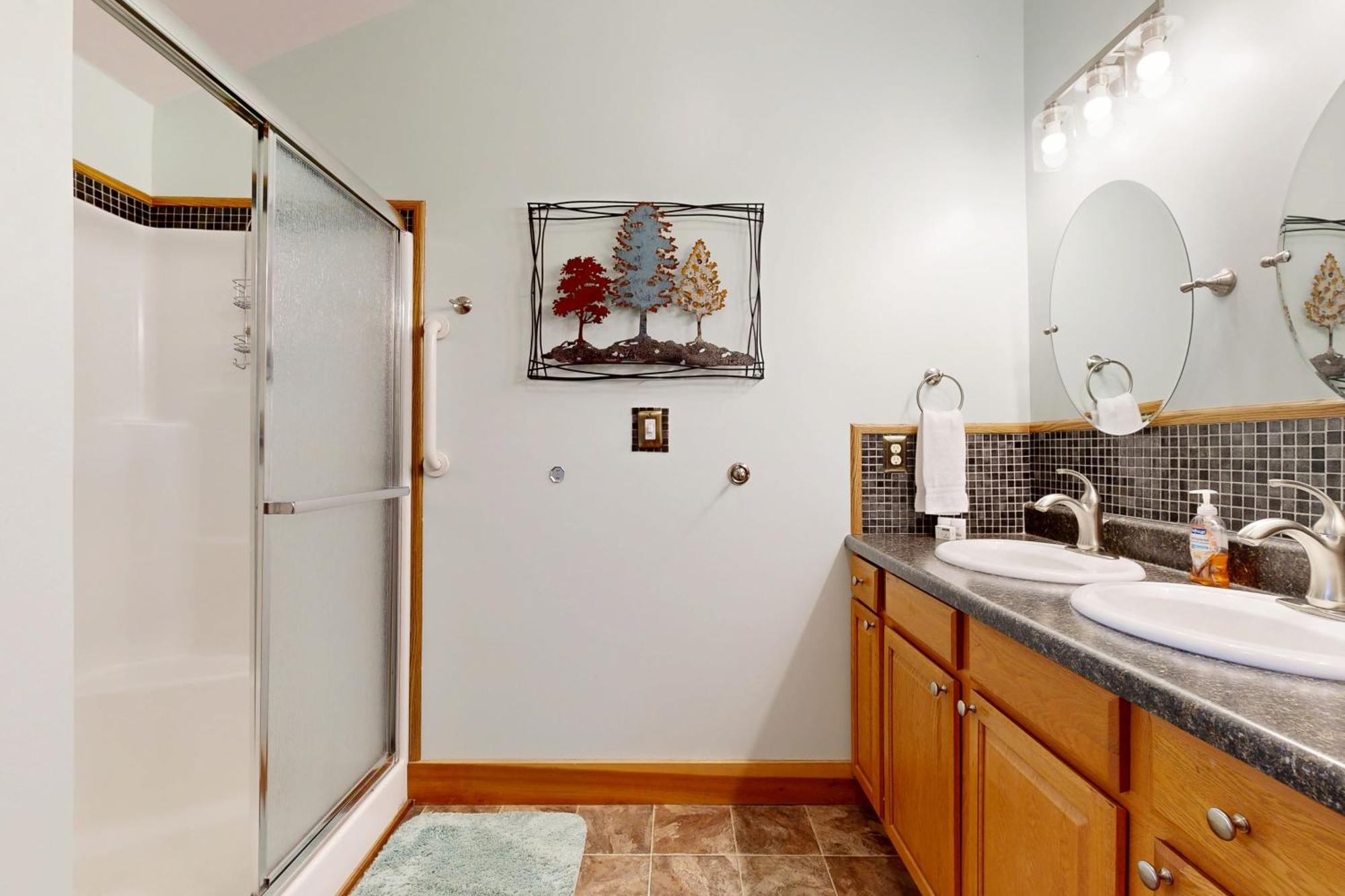 2 Bed 2 Bath Vacation Home In Whittier V المظهر الخارجي الصورة